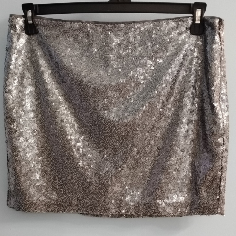 NWT GAP 🥈 Silver Sequin Mini Skirt Size 6
